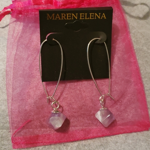 Subscription box dangle earrings - Picture 2 of 3